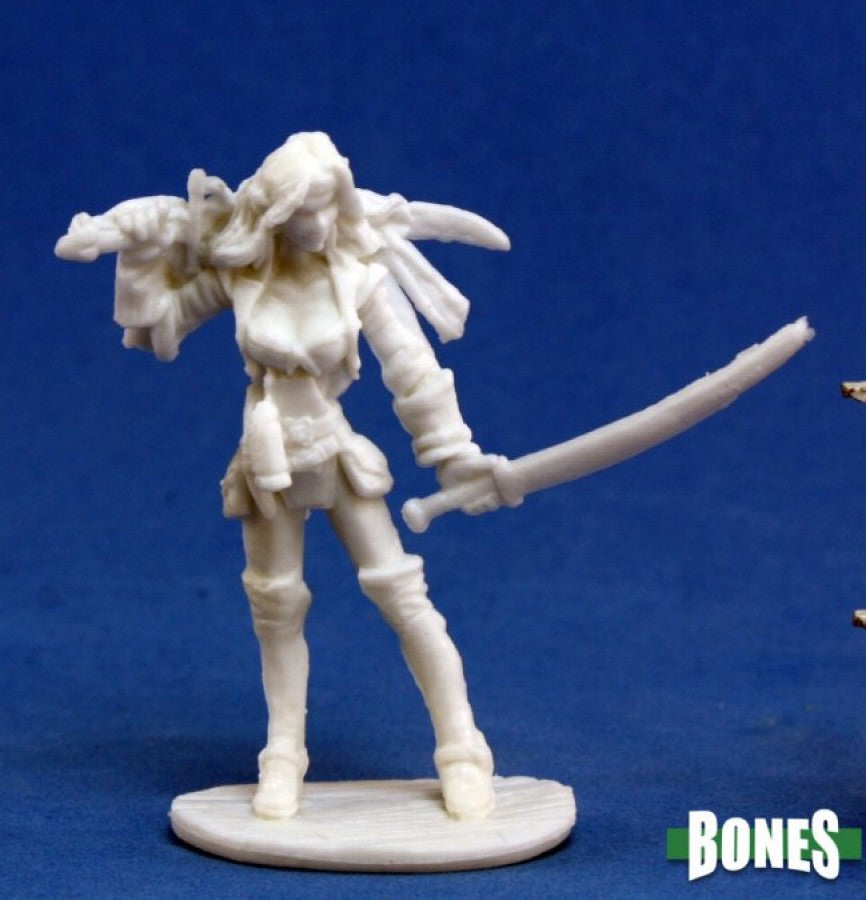 Dark Heaven Bones: Finaela: Female Pirate