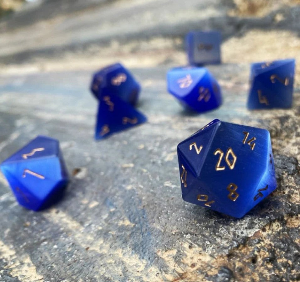 Norse Foundry Stone Dice: Catseye Ocean Blue